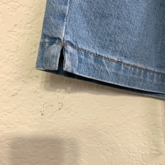 American Eagle Womens Size  26W/2 Super High Rise Denim Mom Short NWT! - Picture 6 of 16